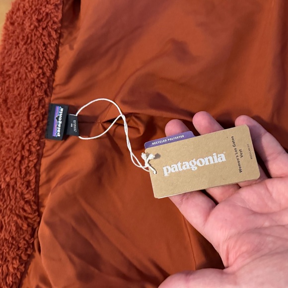 Patagonia Women's Burnished Red Fleece Vest NWT - Picture 6 of 15